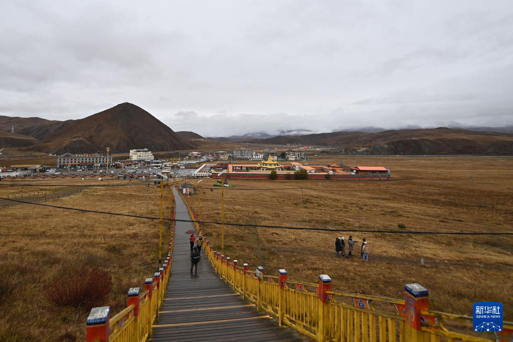 四川甘孜接待游客量创同期历史新高(图3)