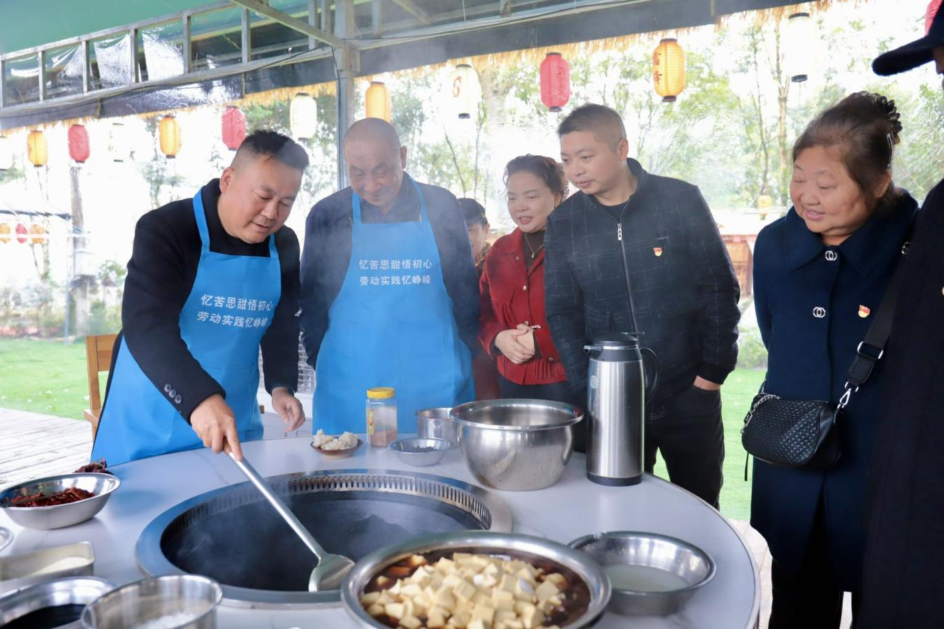 忆苦思甜守初心 劳动实践强党性|金府社区主题党日活动(图6)