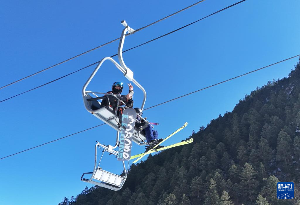 川西冰雪季启幕(图2)