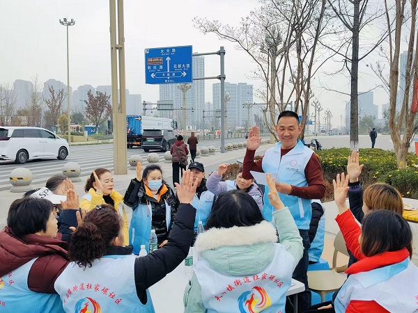 天回镇街道杜家碾社区驿站功能优化共创行动 方寸焕新传文脉(图2)