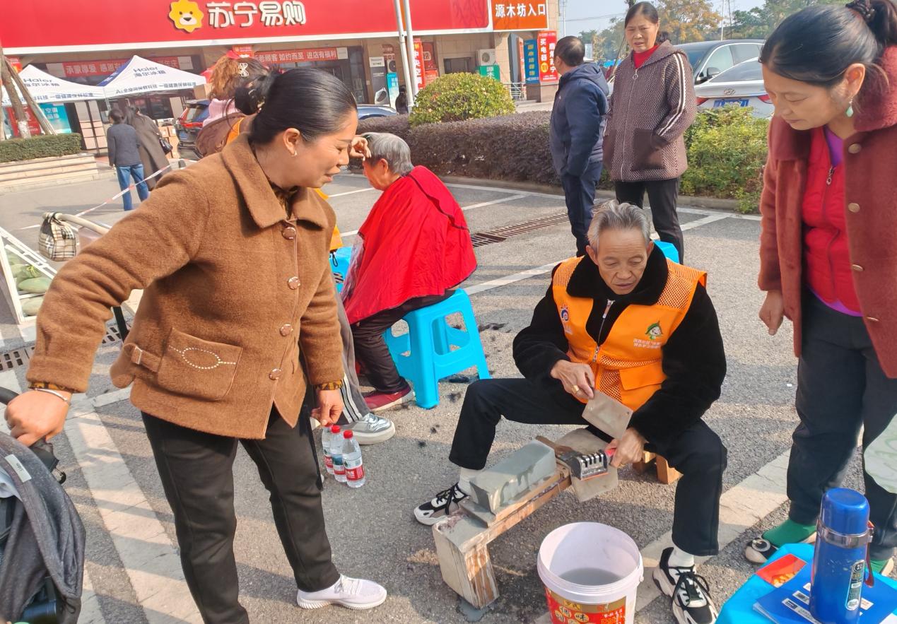 2025 年尚学龙泉·“滨果帮”匠心驿人团特色学习型团队 全年工作回顾(图18)