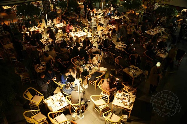 《阴丹蓝》——陈锦《茶铺》(典藏版)发布暨蜀地茶文化对谈(图4) 《阴丹蓝》——陈锦《茶铺》(典藏版)发布暨蜀地茶文化对谈(图4)