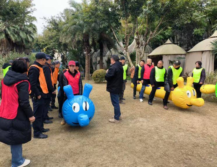 “活力东篱，乐享生活”趣味运动会温暖启幕 (图2)