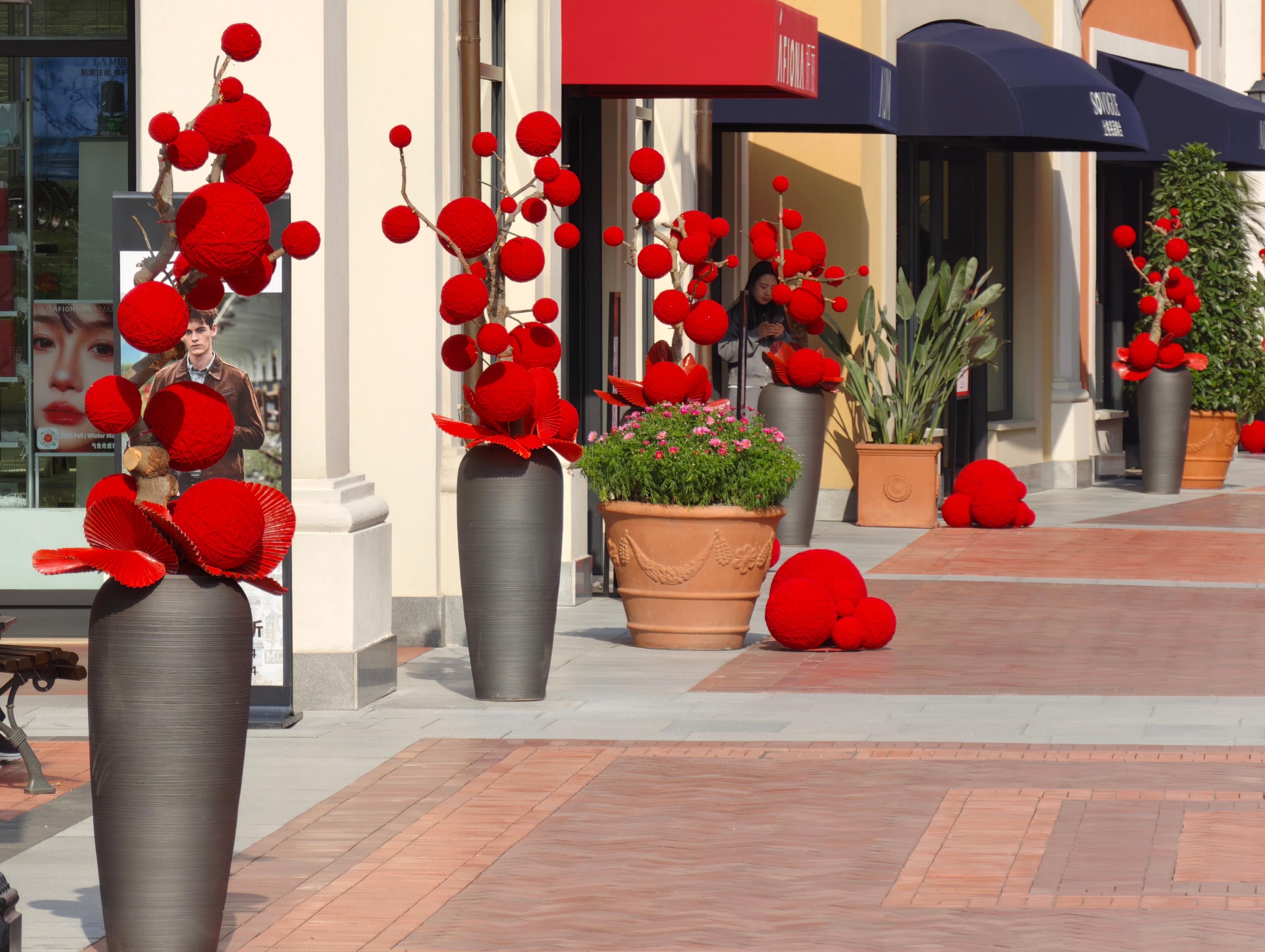 成都FV佛罗伦萨小镇开启2026新春季：  以意式风情与地道年味，再定义城市“微度假”生活(图2)