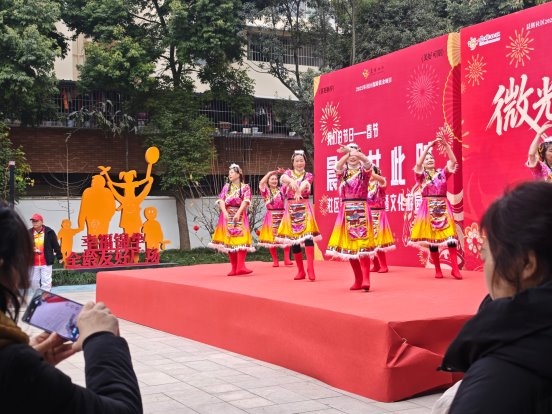 金龙贺岁迎新春，歌舞游园乐万家——晨辉社区"晨辉共此时”春节联欢盛典成功举办(图3)