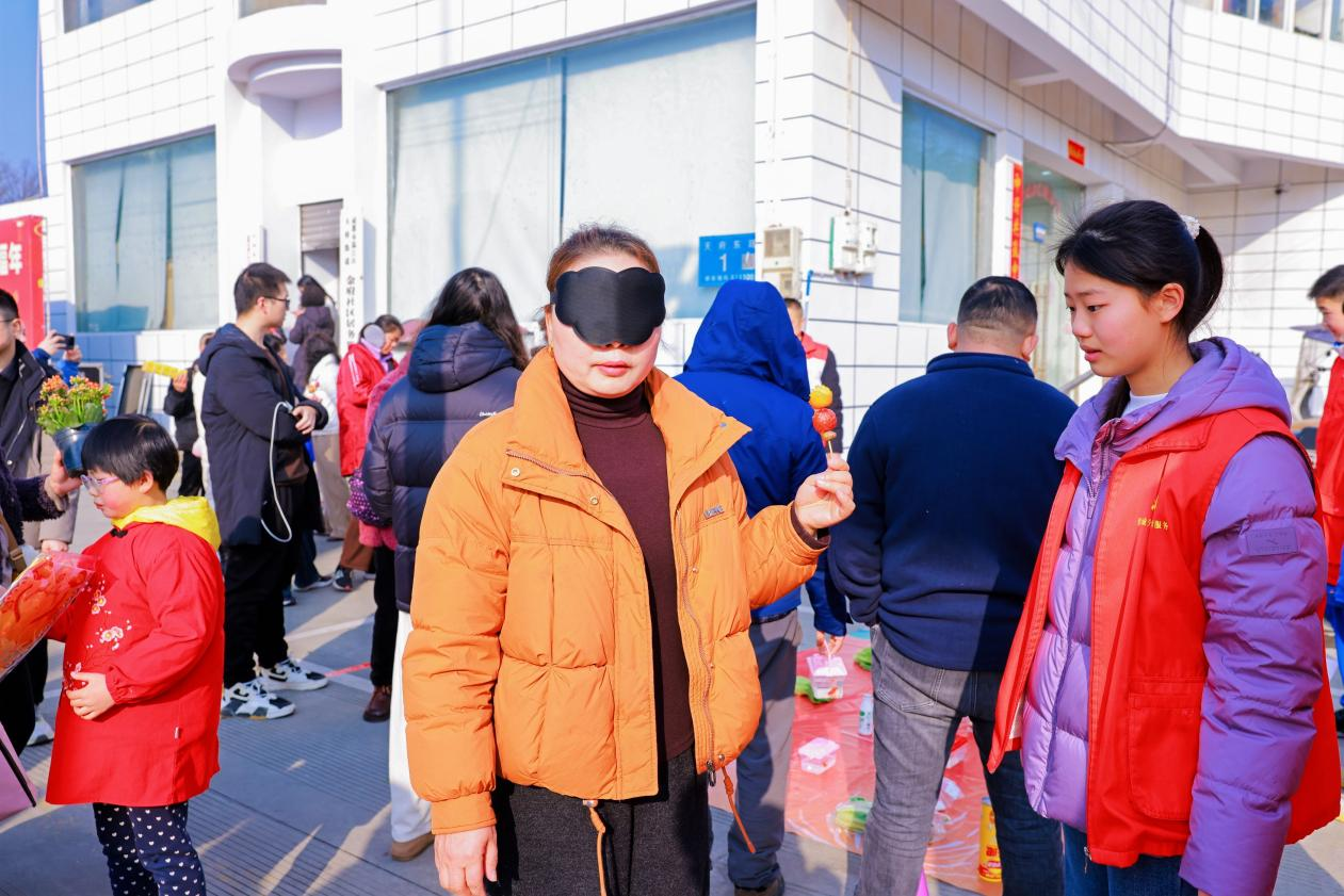 “金府邻里聚·新春共欢喜”|金府社区新春游园会,让邻里温情不打烊(图5) “金府邻里聚·新春共欢喜”|金府社区新春游园会,让邻里温情不打烊(图5)