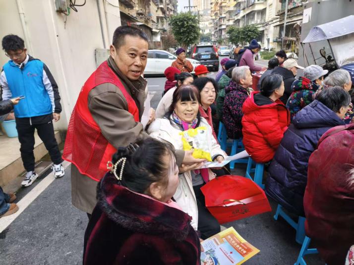 799eb9a2b5b7db37de0ed5de1b29afdc 799eb9a2b5b7db37de0ed5de1b29afdc