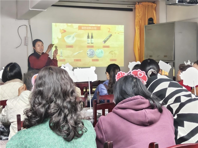 簪韵非遗，致敬巾帼  三八妇女节螺钿发簪DIY活动圆满落幕(图3)