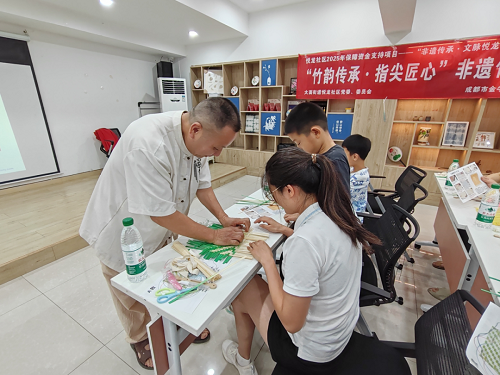 回眸2025丨成都市龙泉驿区大面街道悦龙社区:精织治理锦绣网,巧绘幸福悦龙卷(图5) 图片5.png