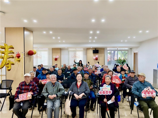 陵川社区：生辰欢聚暖银龄 邻里温情绘幸福  ——特色集体生日会织密社区为老服务暖心网(图1)