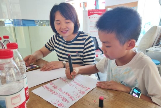 童声共治,育见未来——同德社区“儿童友好·聚育同德”项目实践案例(图3) 童声共治,育见未来——同德社区“儿童友好·聚育同德”项目实践案例(图3)