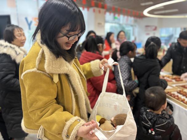 “好物唤醒年味·童心义卖暖春”——玉石社区亲子活动暨项目成果展示活动圆满举办(图9)