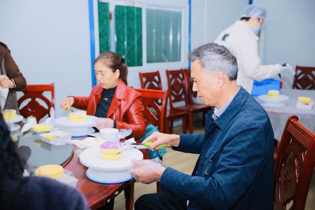 甜蜜“食”光 幸福加“焙”|明光社区开展烘焙技能沙龙活动(图6)