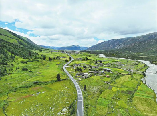 四川为什么“盛产”网红路？(图2)