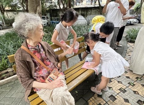 从“童创微澜”到“代际融情”——“一老一小”参与社区治理与服务的生态构建 “社治微澜·生态服务同行”项目案例(图3)