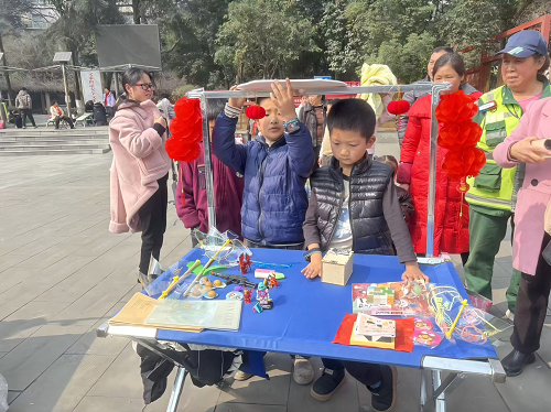 从“旁观”到“同行”:康庄社区亲子志愿服务模式探索(图2) 微信图片_2026-03-29_225044_755.png