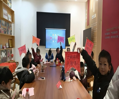 从“旁观”到“同行”:康庄社区亲子志愿服务模式探索(图3) 微信图片_2026-03-29_225052_454.png