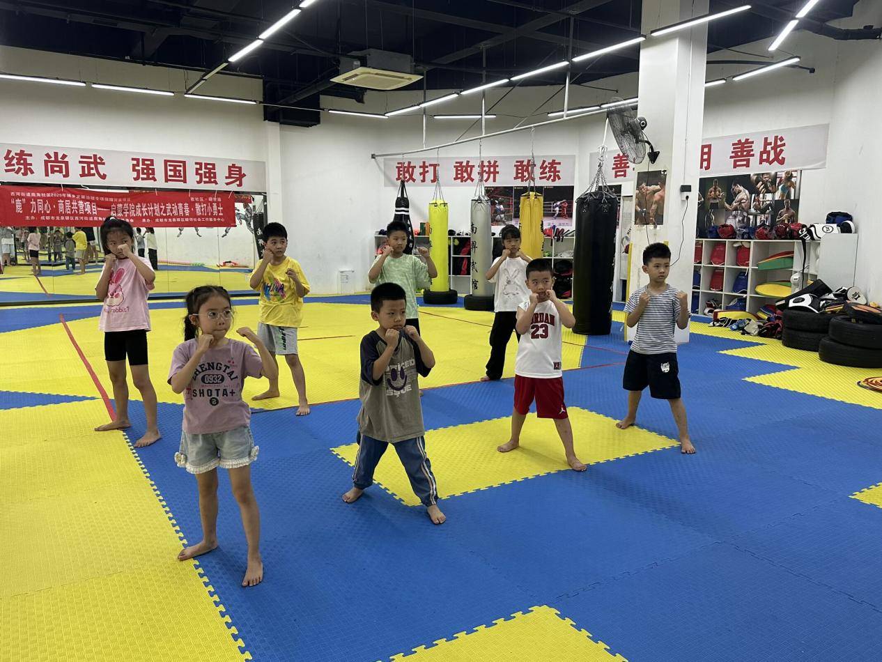 鹿角社区“鹿”力同心·商居共营项目圆满收官 谱写“商居融合、共享共治”社区治理新篇章(图10)