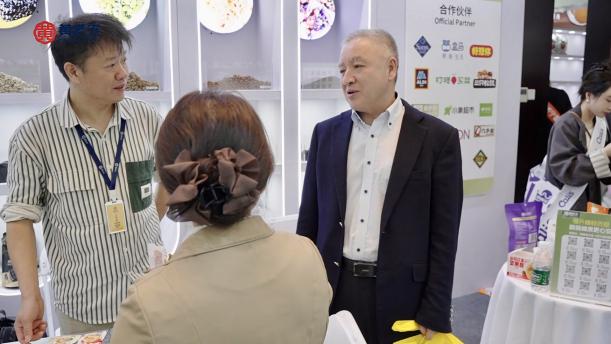 闪耀糖酒会,焕新向未来:黄老五2026糖酒会圆满收官(图9) 闪耀糖酒会,焕新向未来:黄老五2026糖酒会圆满收官(图9)