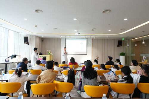 百仁社区开展“守护心灵之窗·争做护眼小卫士”小小眼科医生职业体验活动(图2) 图片2.png