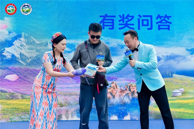 天山脚下春来信，锦官城里花正开——2026伊犁春夏季文旅推介会（成都站）在东郊记忆圆满举行(图4)