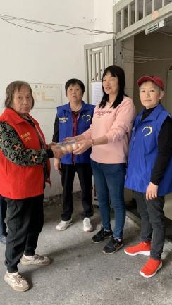 怀嬢关爱小分队开展高龄、独居、失独老人关爱走访活动(图11)