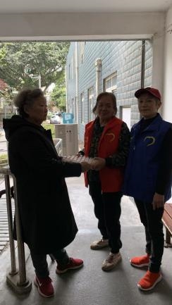 怀嬢关爱小分队开展高龄、独居、失独老人关爱走访活动(图15)