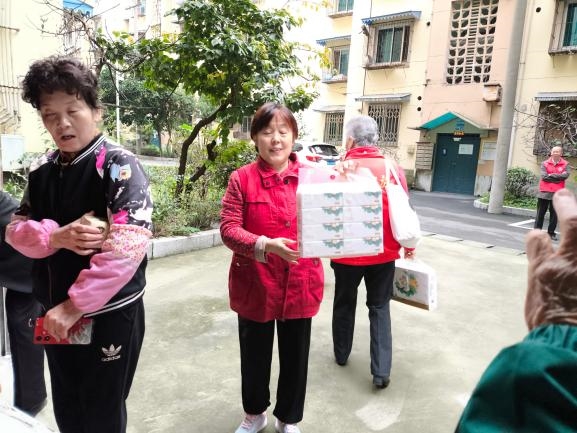 吉福社区开展“夸夸我们的美好生活”重阳节联欢会(图7)