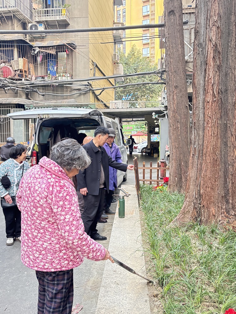 从“环境改造”到“自治赋能”：五丁社区“丁小院”微更新的实践探索(图8)