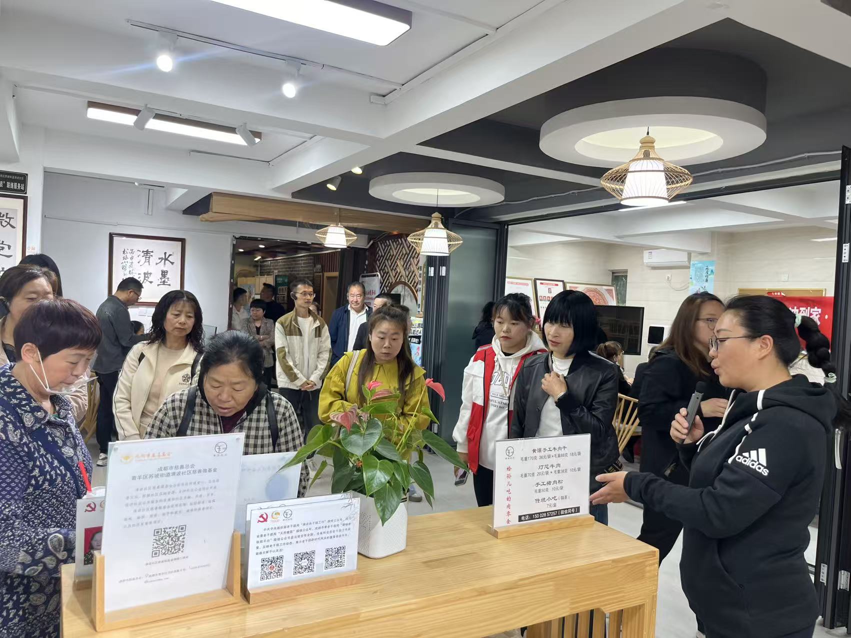 学习先进治理经验·共建美好花碑社区——成都市新津区安西镇花碑社区顺利开展参访活动(图2)