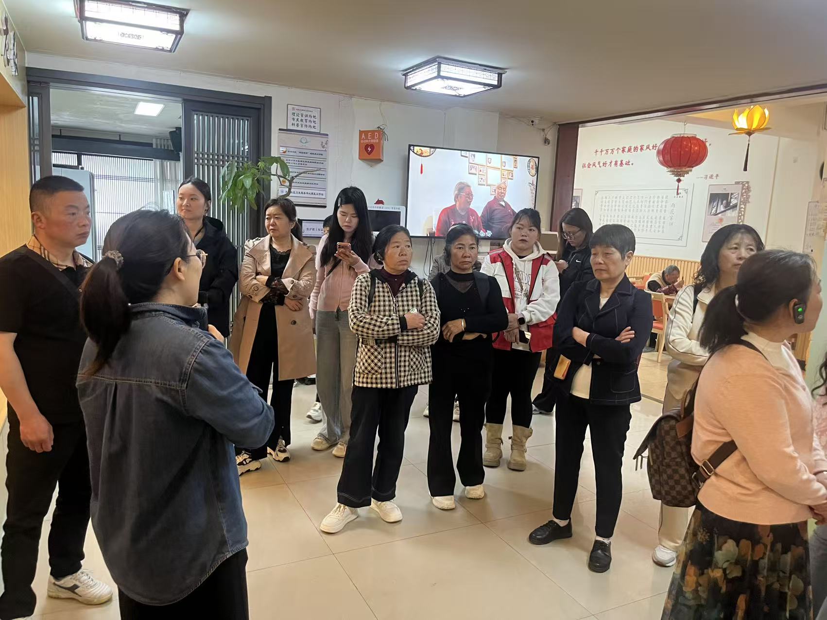 学习先进治理经验·共建美好花碑社区——成都市新津区安西镇花碑社区顺利开展参访活动(图4)