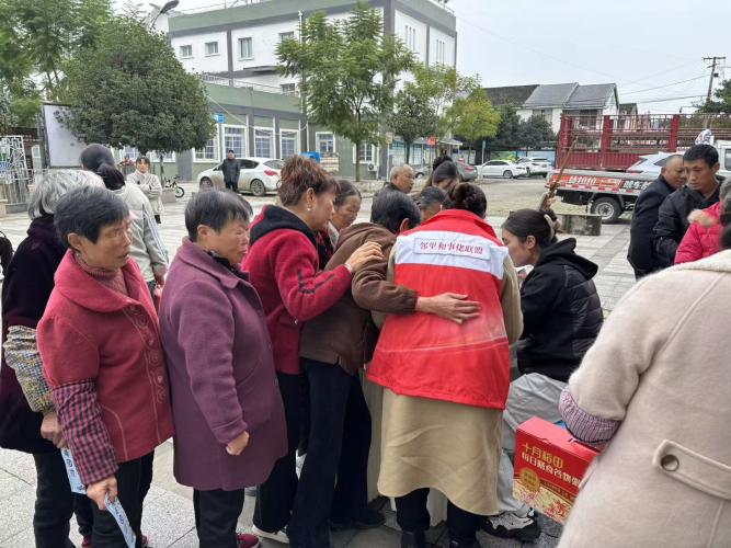 暖冬护家园，火电安全行 —花碑社区开展冬季用电用气安全宣传活动(图2)