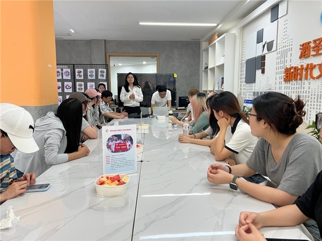 专业社工+邻里人才淬火行动——社会发展视角与建构取向视角理论专题培训圆满开展！(图2)