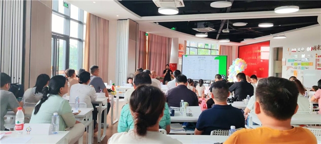 “智在天新·童创未来”青少年成长支持计划项目——暑期托管夏令营开班啦！(图2)