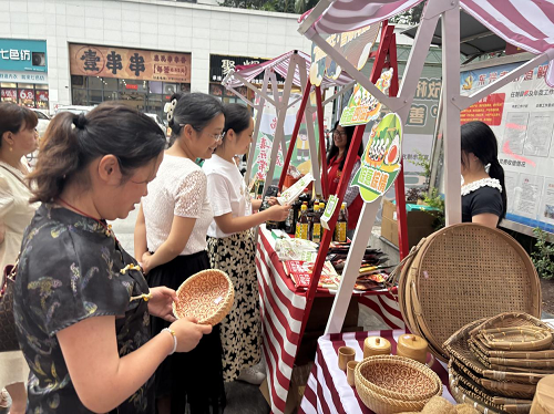 解放桥社区:以“慈善+”激活基层治理“一池春水”(图3) 图片8.png