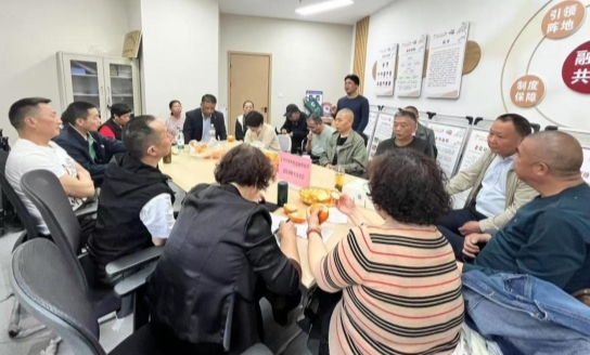 成华区斑竹社区：“老游说理” 四步工作法 巧解返迁房社区千千结(图2)