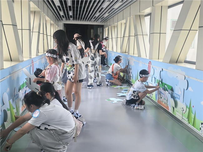 城隍少年行 邻里共成长—— “一杯牛奶是怎样产生的”青少年社会实践活动成功举办(图7)