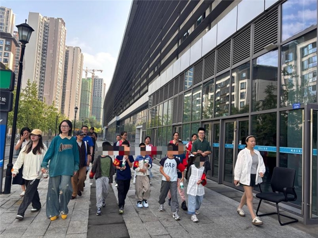 凤翔社区开展“暖心护航·向阳成长”社区公益活动(图2)